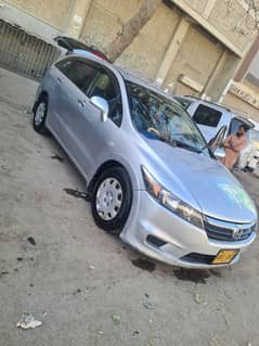 Honda streem car 7 seater 2008 model 2012 registration