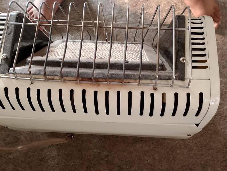 original heater sale in good condition 10 by 10. . . . working good. . 1