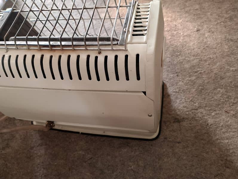 original heater sale in good condition 10 by 10. . . . working good. . 3