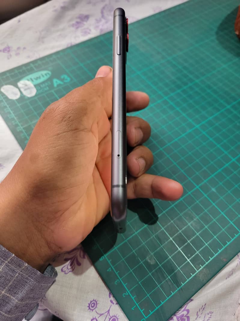 iPhone 11 Dual pta 4