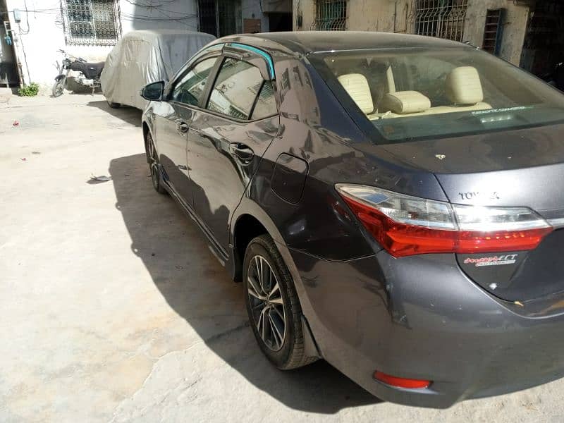 Toyota Corolla Altis 1.6  2018 7