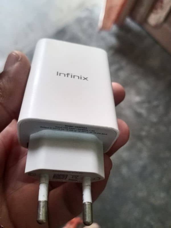 Vivo (flash charger) 44w. infinix fast charger 33W 4