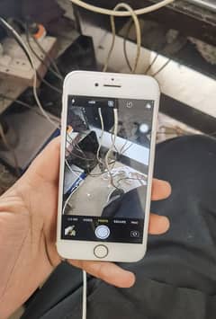 IPhone 7   10/9   Excellent condition