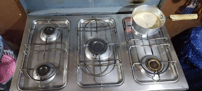 Five Burner cooking range 1