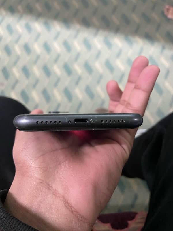 iPhone 11 pta 5