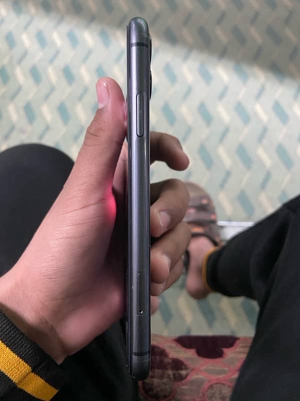 iPhone 11 pta 1