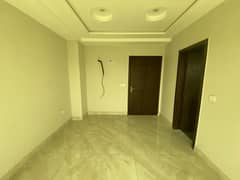 Brand New Ready To Move 1-Bed Apartment Facing Mosque for Sale in Bahria Town, Lahore - Great Investment!