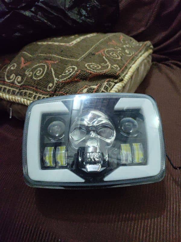 CD 70 and cg 125 head light 0