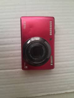 SAMSUNG SL60 | COMPACT POINT AND SHOOT CAMERA