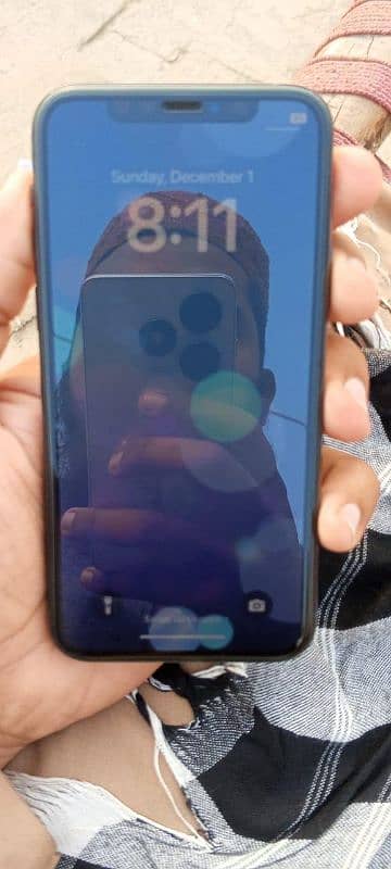 I phone 11 pro 03363572079 4