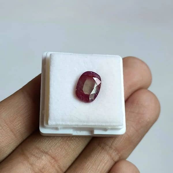 Beautiful Natural Kashmir Ruby 3.86 CT certified 1