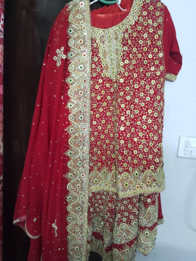 Jehaiz or Bari complete dresses 0