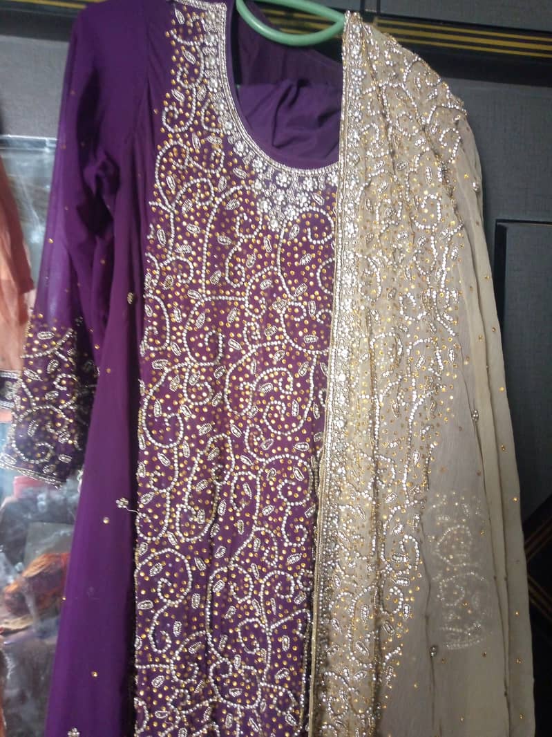 Jehaiz or Bari complete dresses 4