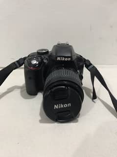 Nikon D3300 Up for sale! Perfect for beginner.