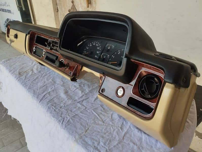 toyota hilux dashboard 1982, toyota, corolla, hilux 1