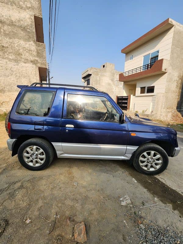 Mitsubishi Pajero Mini 2008 3