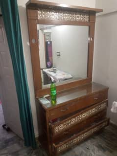 dressing table