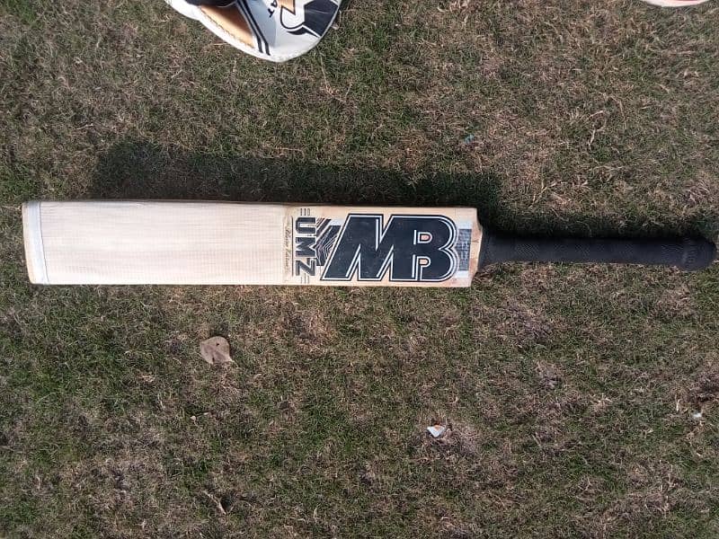 MB Original bat. Ready to play. 3