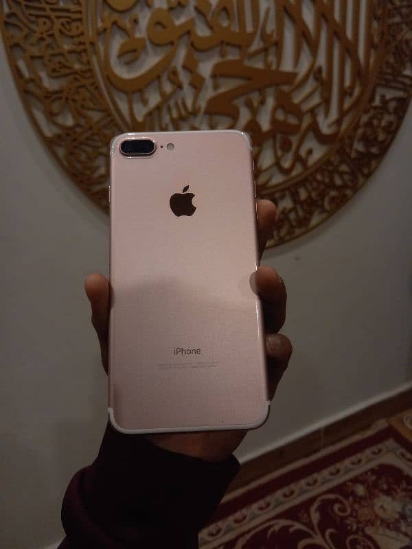 l phone 7 plus brand new condition 6