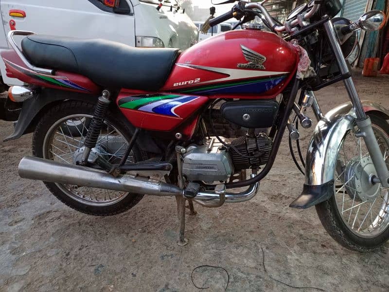 Honda CD100 6