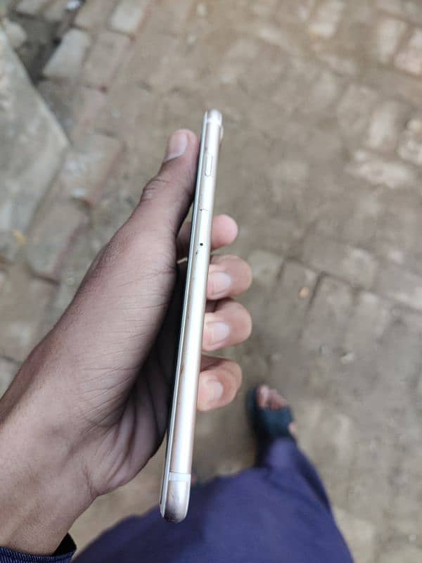 iPhone 7 plus 128gb pta proved 2