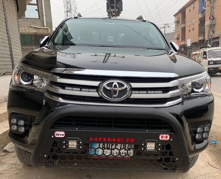 Land Cruiser V8 For Rent in Islamabad & Rawalpindi, Revo Vigo Prado ZX 5