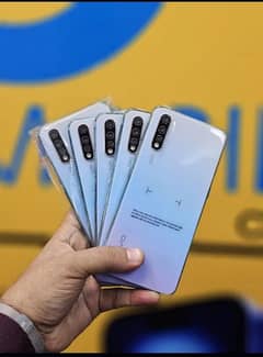 Vivo S1 . . . . . Vivo Y17 . . . . . . Vivo Y83