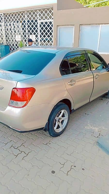 Toyota Corolla Axio 2012 3