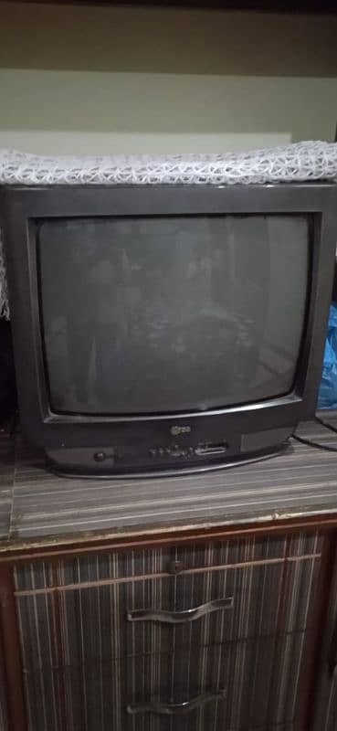 LG TV 1