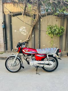 Honda CG 125 2015 model total original bick 10/10 condition