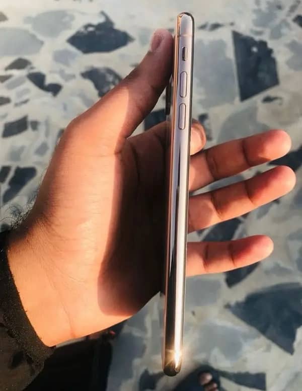 iPhone Xsmax 512gb sim glich all originall exchange possible 2