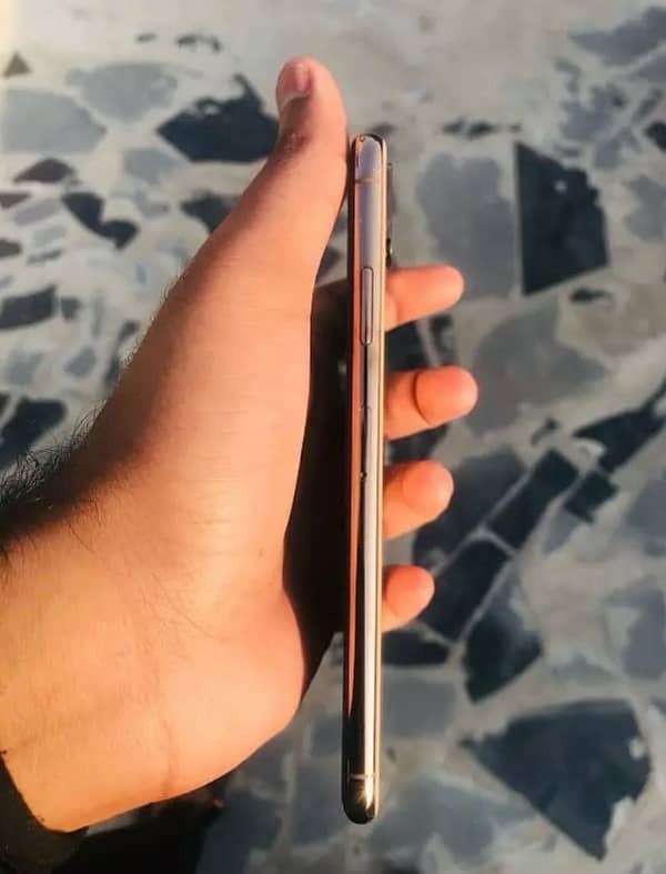 iPhone Xsmax 512gb sim glich all originall exchange possible 4