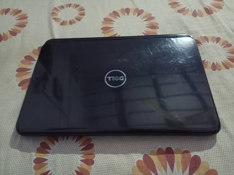 Dell Inspiron N5010 i5 2nd Generation 4 GB ram 750 GB Hard Disk 1