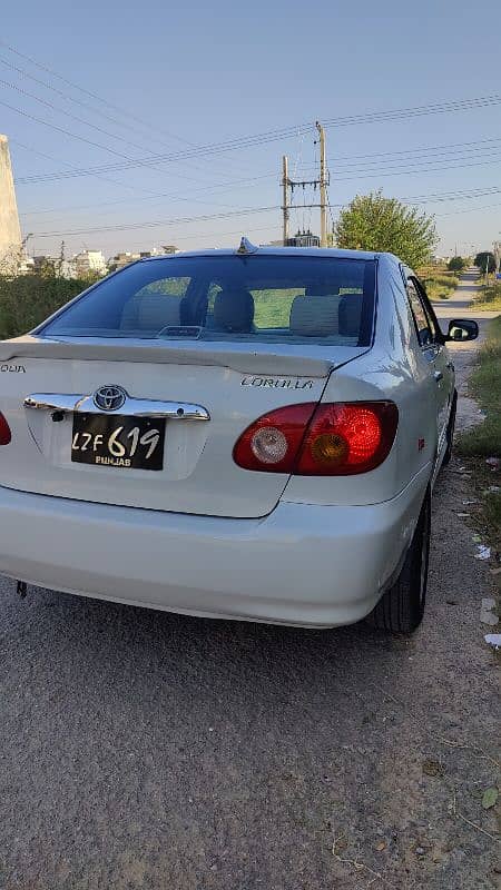 Toyota Corolla Altis 2004 5