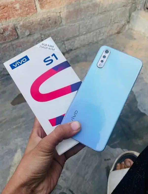 Vivo S1 • Vivo y17 1