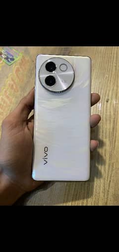 Vivo V30e