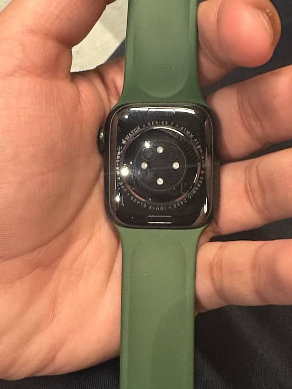 Apple Watch Series 7 41mm 98%battery health just like new 4