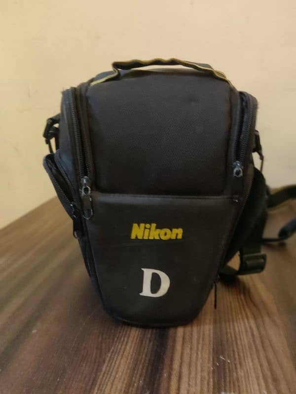 Nikon D3200 Slightly Used 9/10 Condition with Accessories 4