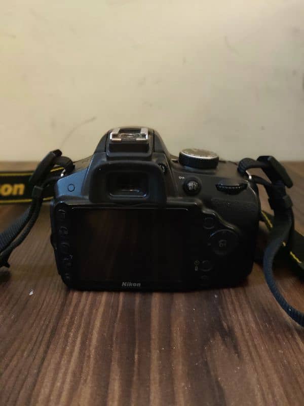 Nikon D3200 Slightly Used 9/10 Condition with Accessories 5