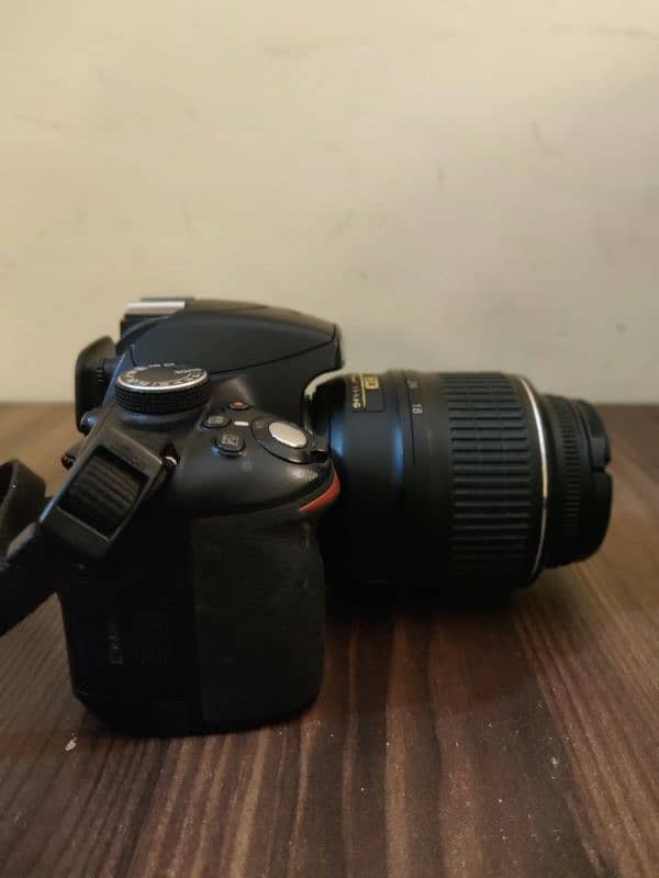 Nikon D3200 Slightly Used 9/10 Condition with Accessories 7