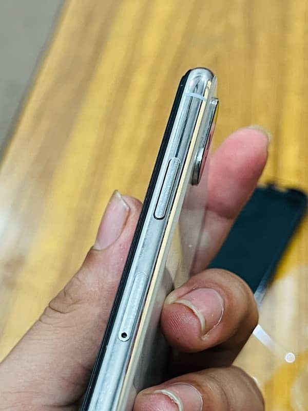 Iphone Xs max Dual PTA 2