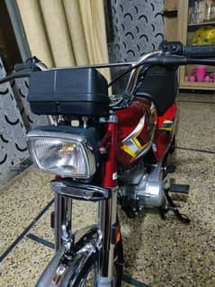 Honda 125 2025 0 condition 393 km chala hua ha