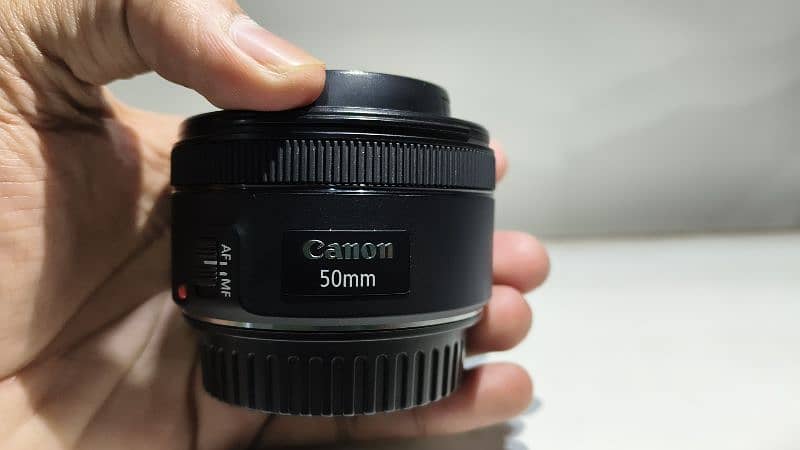 Canon EF Lens 50mm 1 : 1.8 STM 6