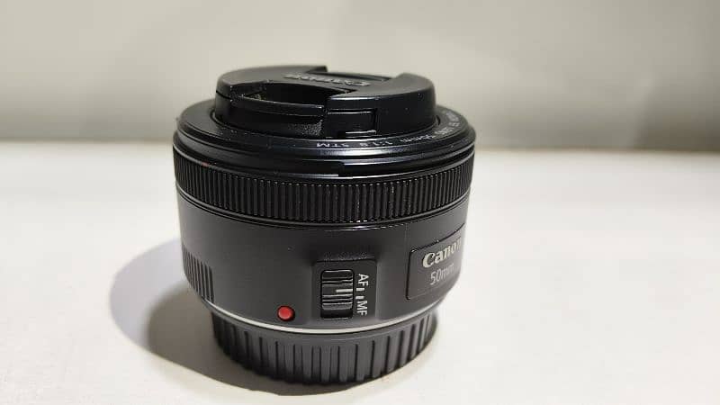 Canon EF Lens 50mm 1 : 1.8 STM 7