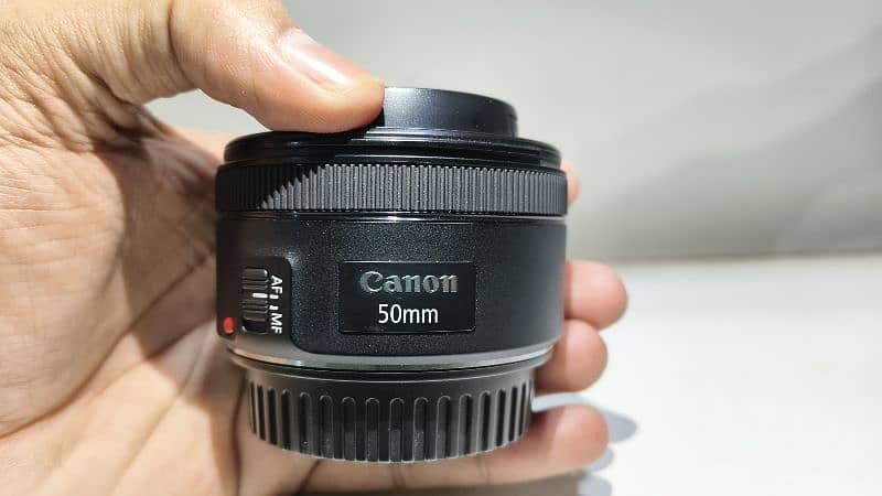 Canon EF Lens 50mm 1 : 1.8 STM 8