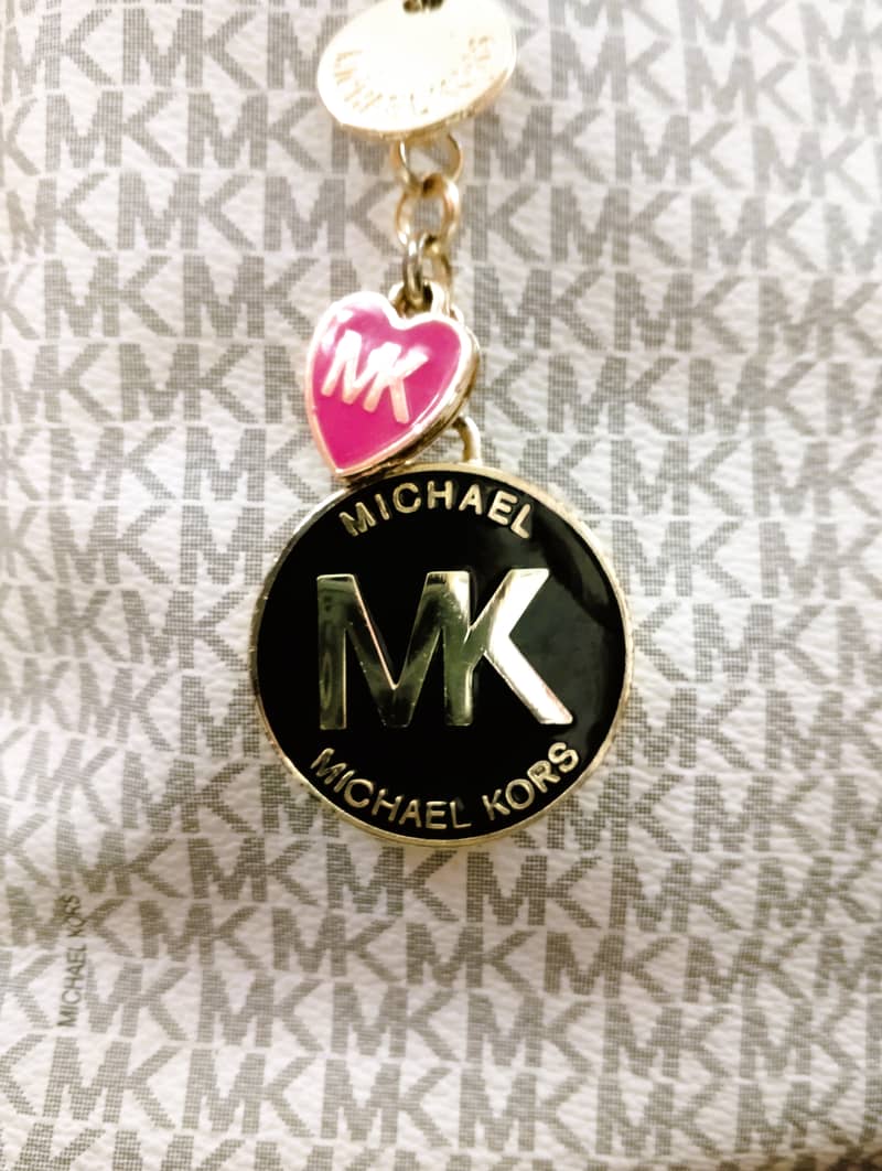 MICHAEL KORS 1