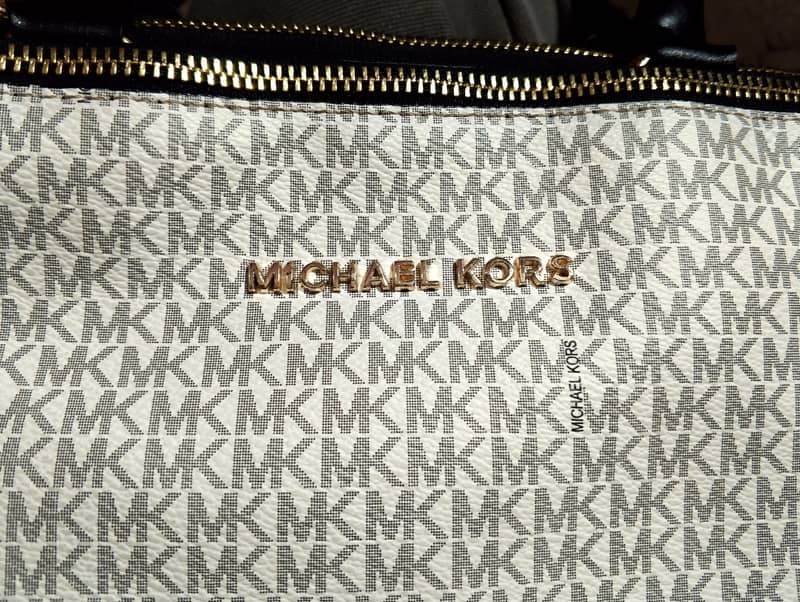 MICHAEL KORS 4