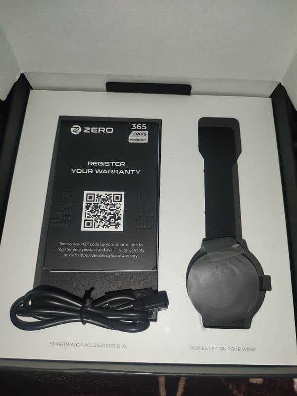 Zero_Luno_Smartwatch 1