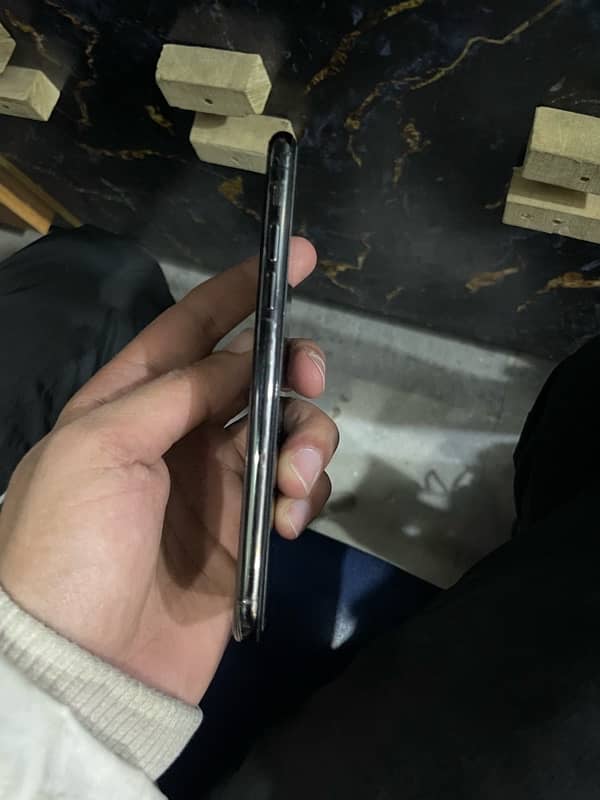 Iphone x 64gb pta approved 2