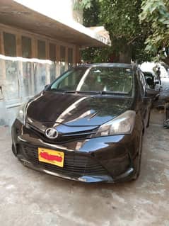 Toyota Vitz 2015